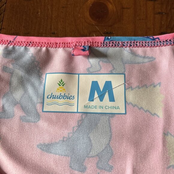 Men’s Chubbies Hear Me Roar Pink Dinosaurs Shirt Size Medium Indi Surf - Picture 2 of 7